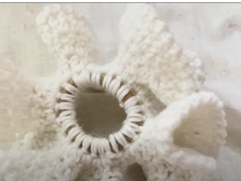 coletero blanco a crochet